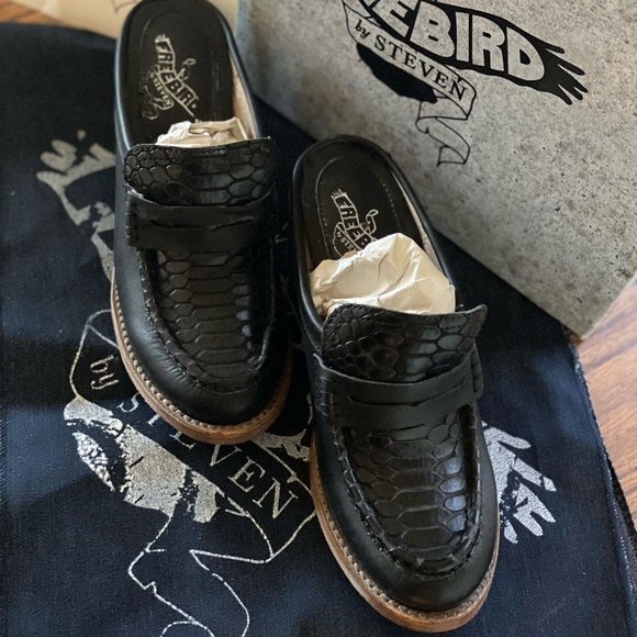 Freebird - Black Slides - Picture 6 of 9